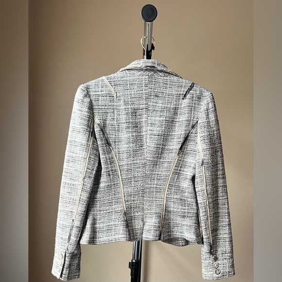 The Limited Cream Tweed Rose Single Button Blazer - Size 4 - Picture 2 of 6